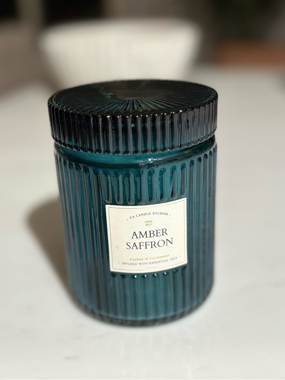 Leoben Company Amber Saffron Scented Candle 9.2 Oz